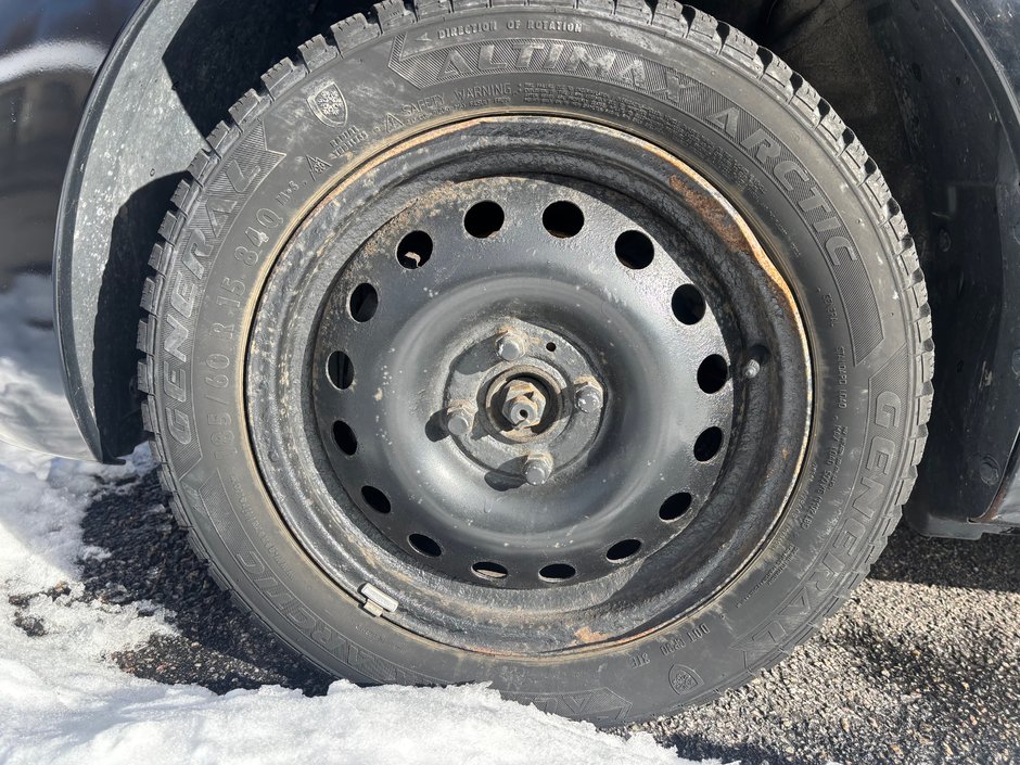 Nissan Micra SV 2015-6