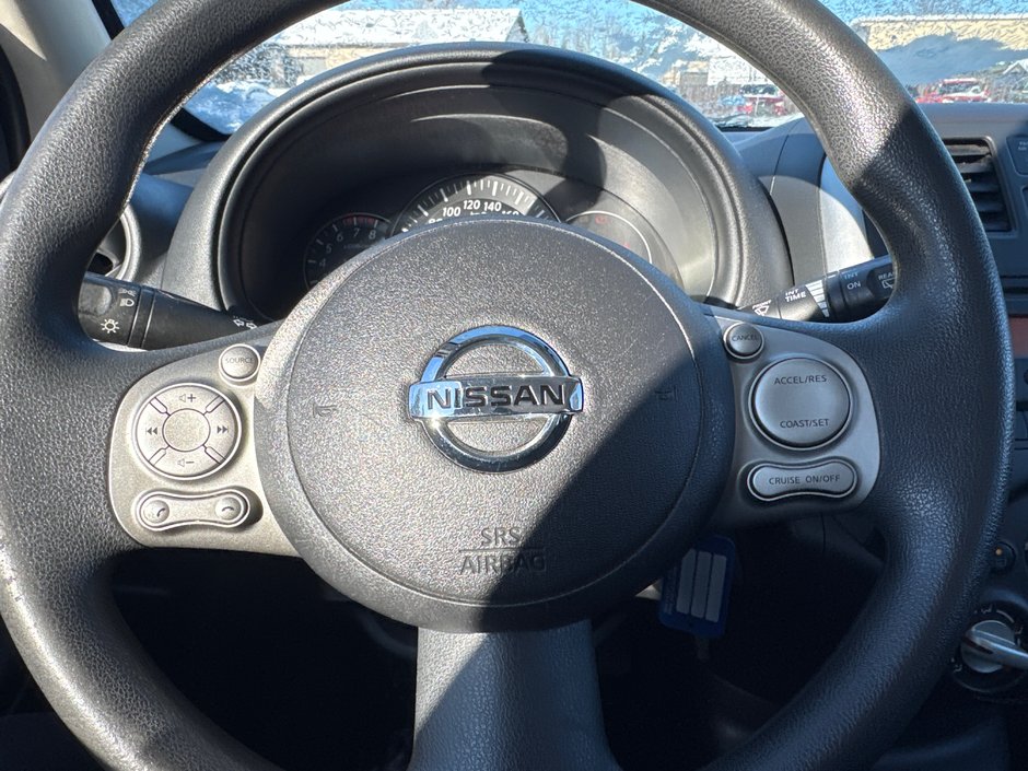 2015 Nissan Micra SV-10