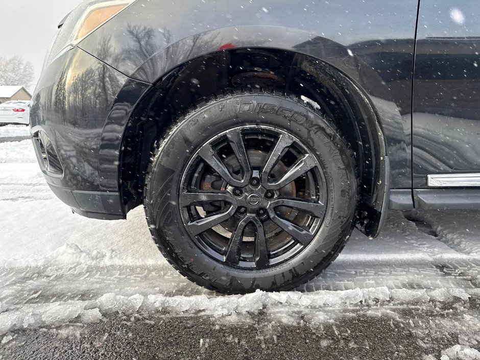 Nissan Pathfinder SL 2014-41