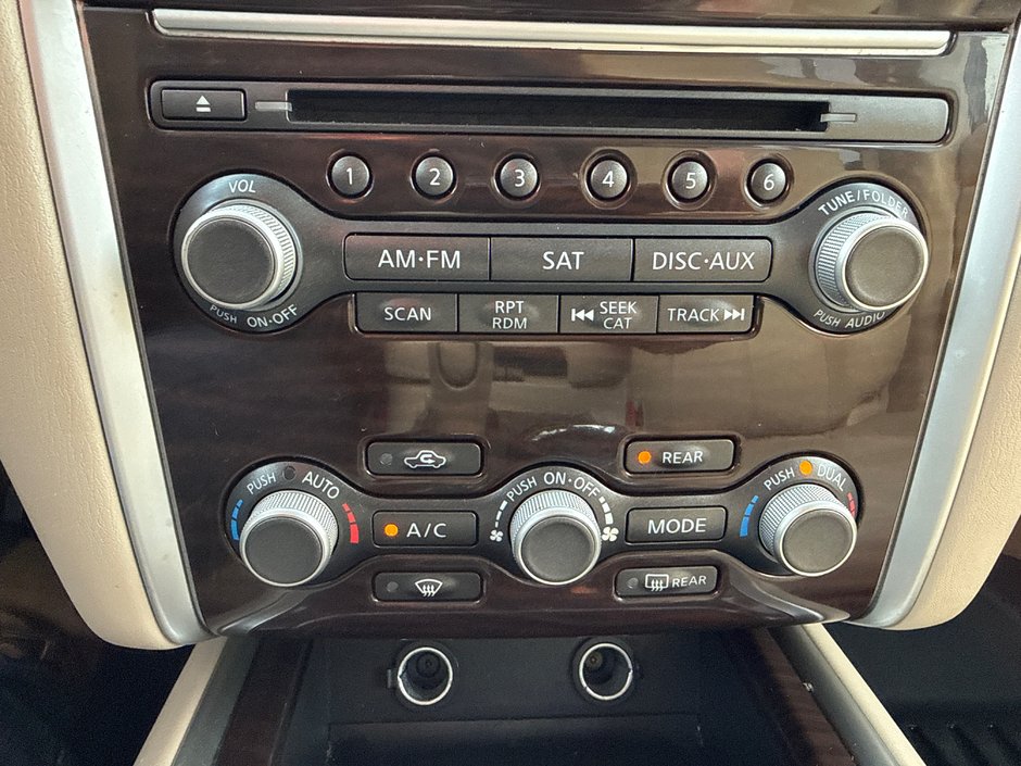 Nissan Pathfinder SL 2014-38