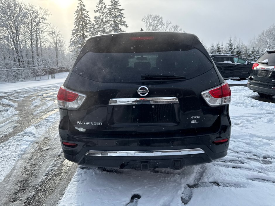 Nissan Pathfinder SL 2014-5