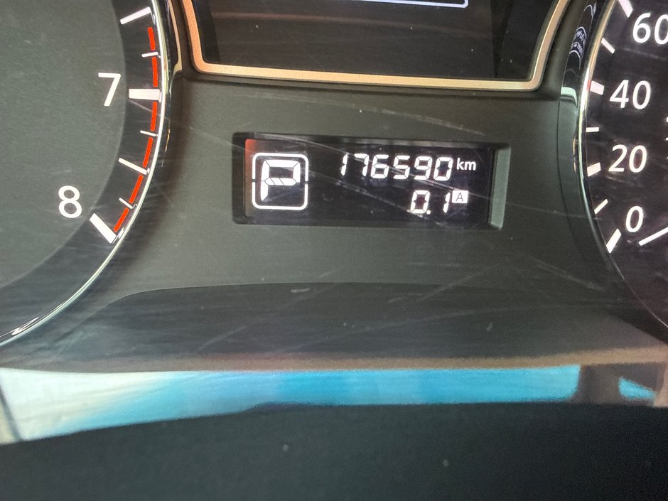 Nissan Pathfinder SL 2014-32