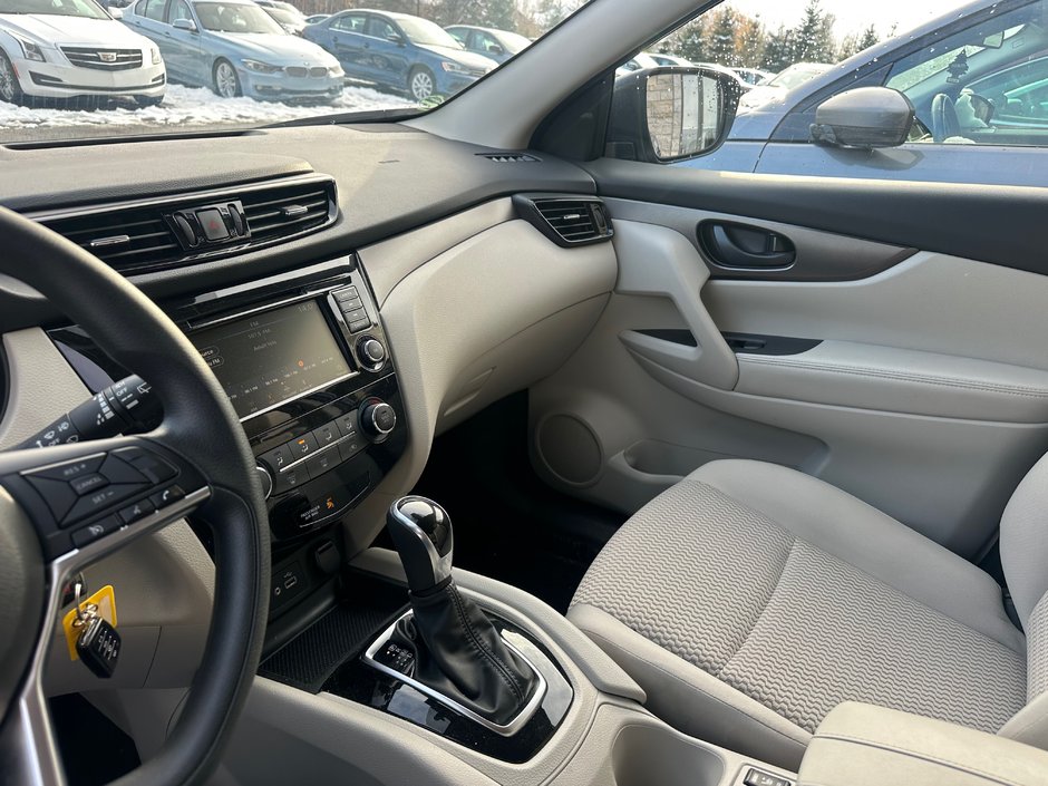 Nissan Qashqai S 2023-10