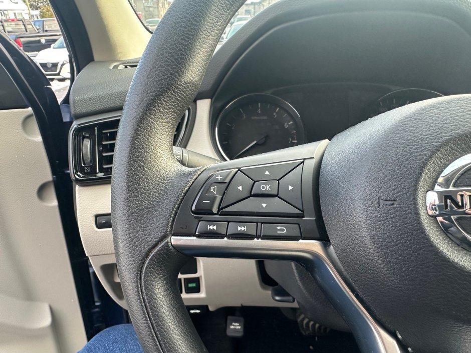 Nissan Qashqai S 2023-8