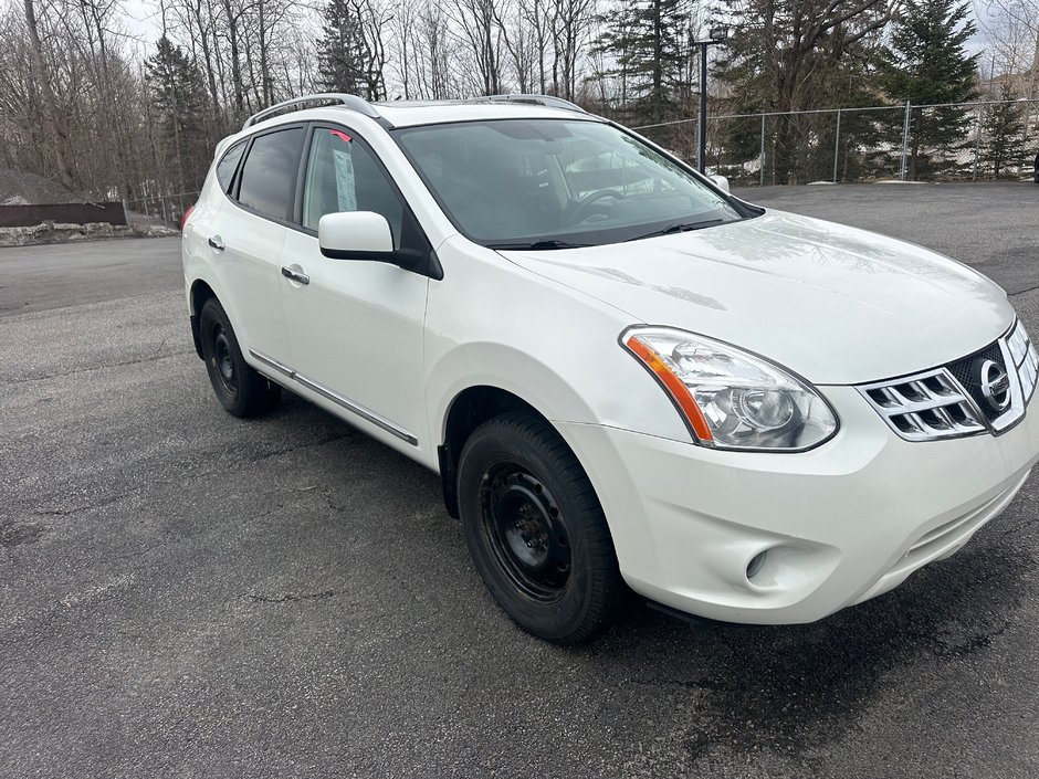Nissan Rogue SV 2011-0