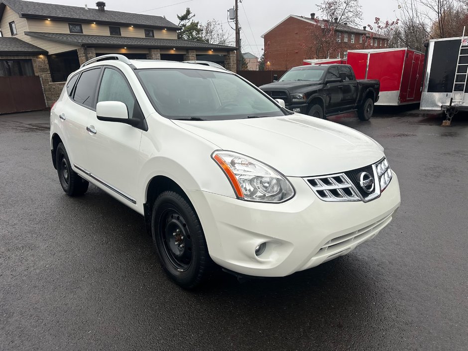 Nissan Rogue SV AWD 2011-0