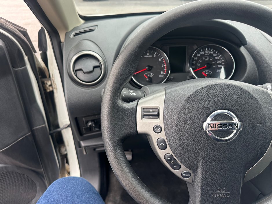 Nissan Rogue SV 2011-10