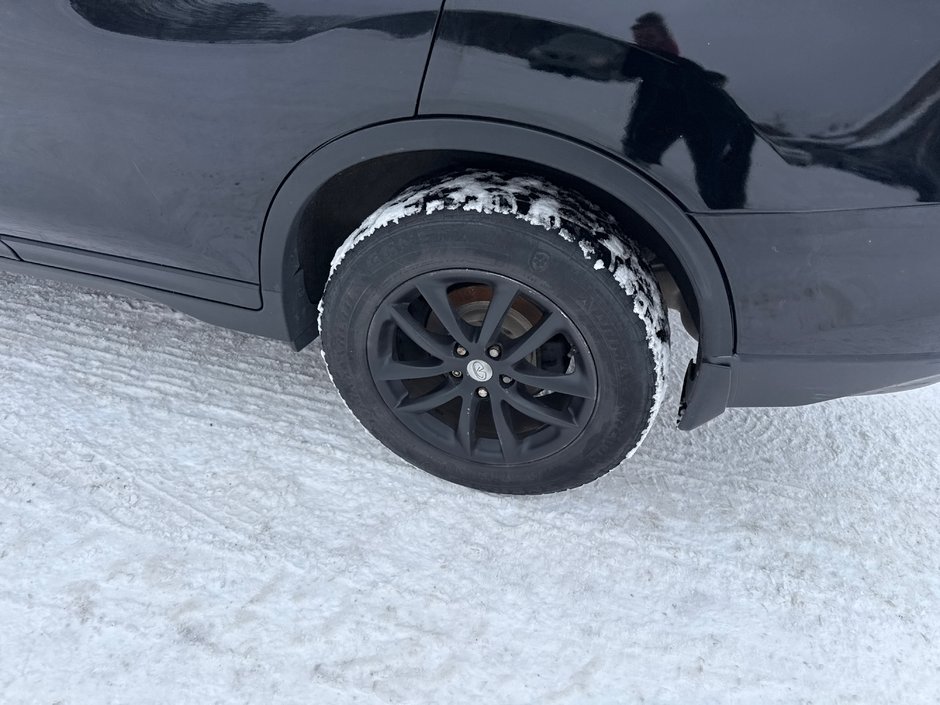 2015 Nissan Rogue AWD-4