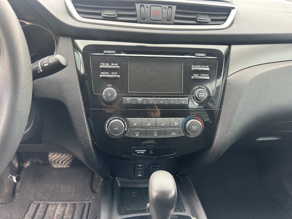 Nissan Rogue SR 2015-7