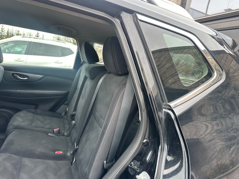 Nissan Rogue SR 2015-4