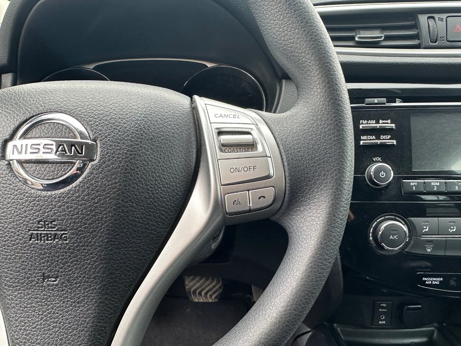 Nissan Rogue SR 2015-11