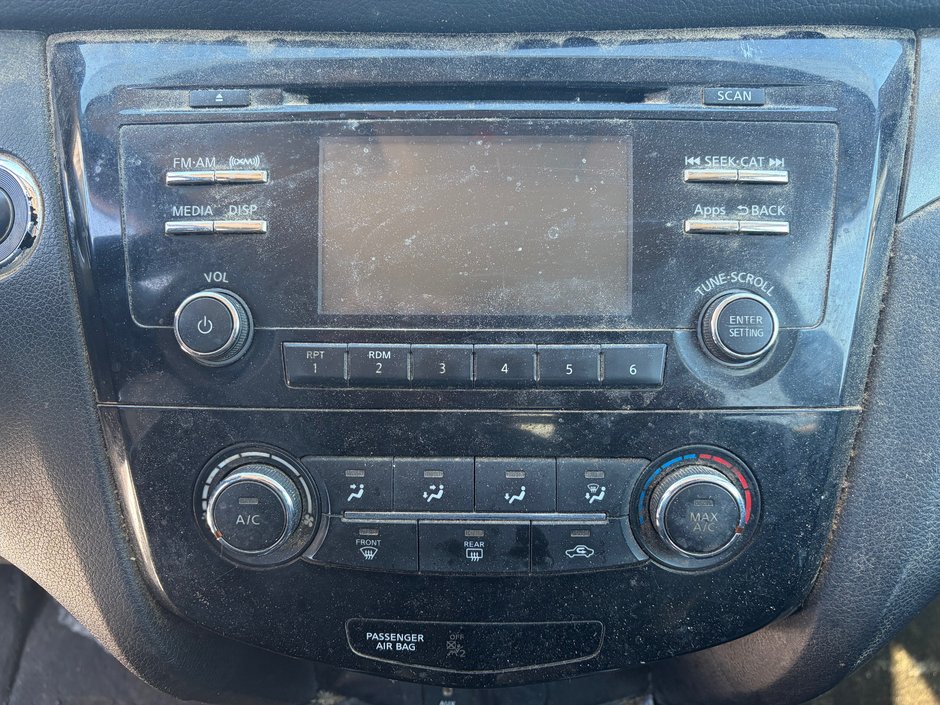 Nissan Rogue SV 2016-10