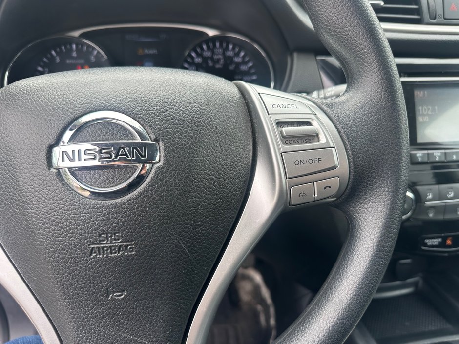 Nissan Rogue SV 2016-17