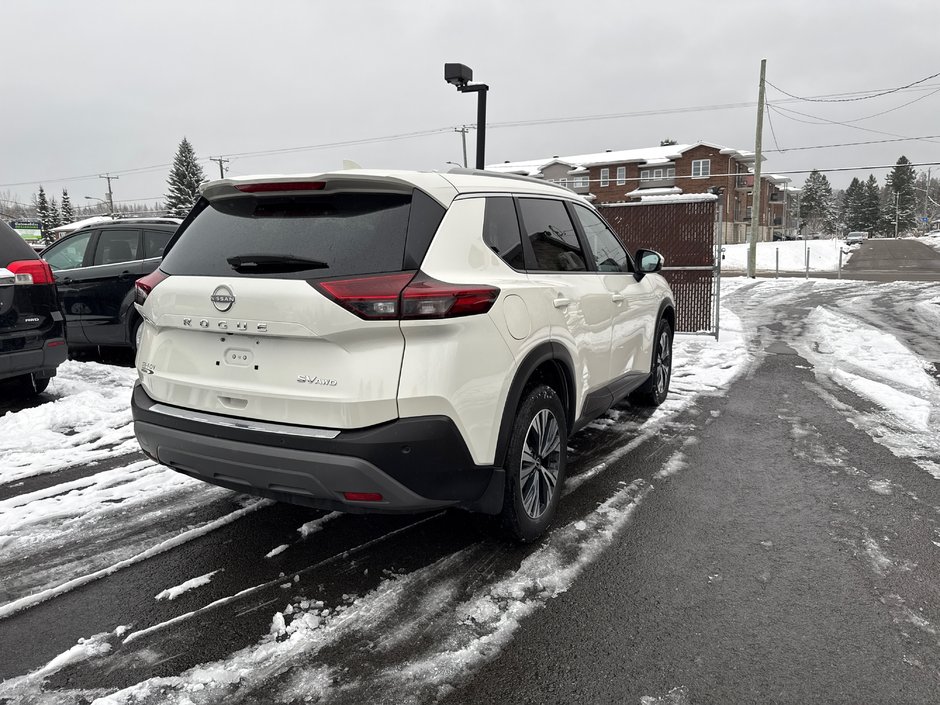 Nissan Rogue SV 2023-4