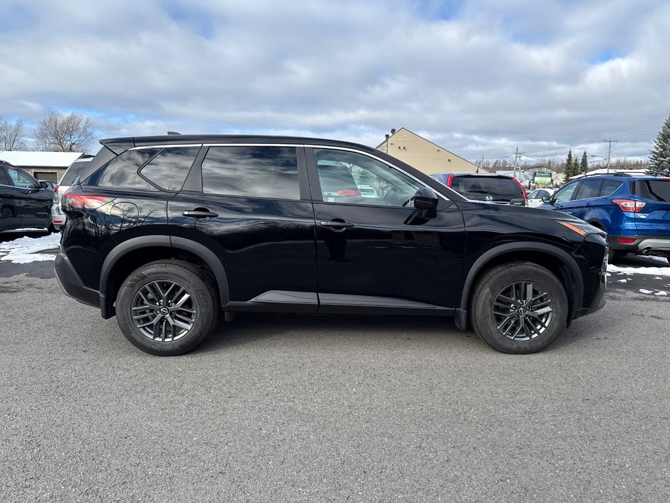 Nissan Rogue S 2023-1