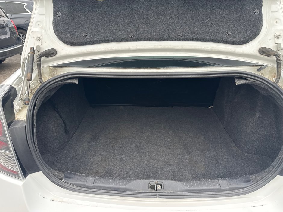 Nissan Sentra SE-R 2010-16