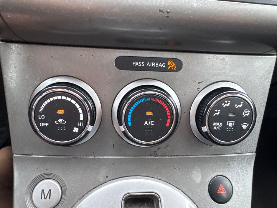 Nissan Sentra SE-R 2010-29