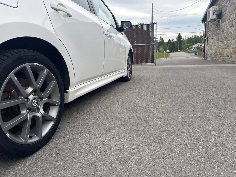 Nissan Sentra SE-R 2010-11