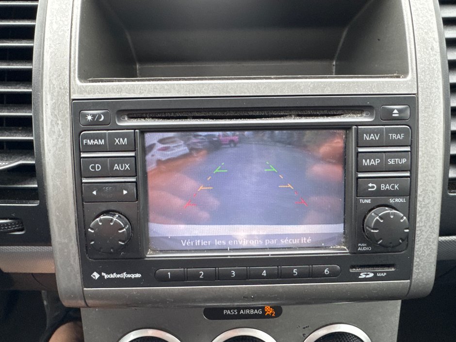 Nissan Sentra SE-R 2010-28