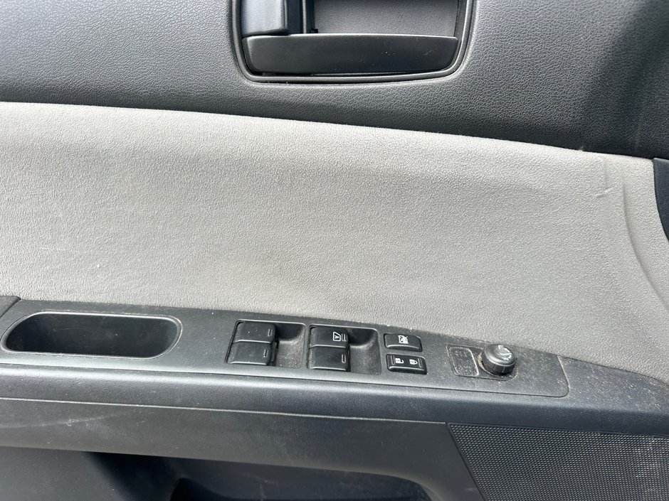 2011 Nissan Sentra 2.0-11