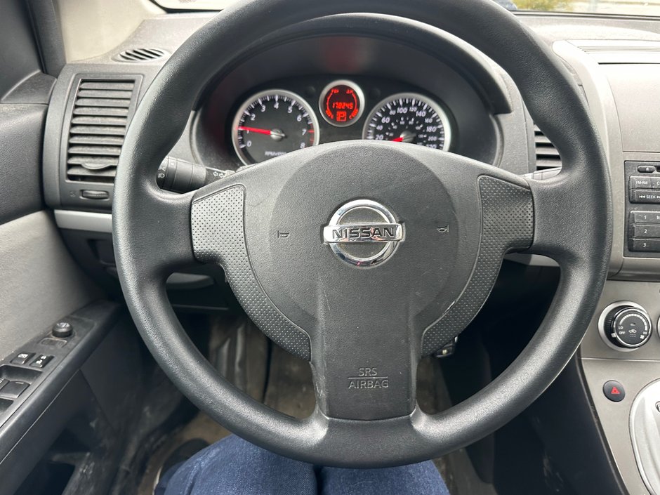 2011 Nissan Sentra 2.0-8
