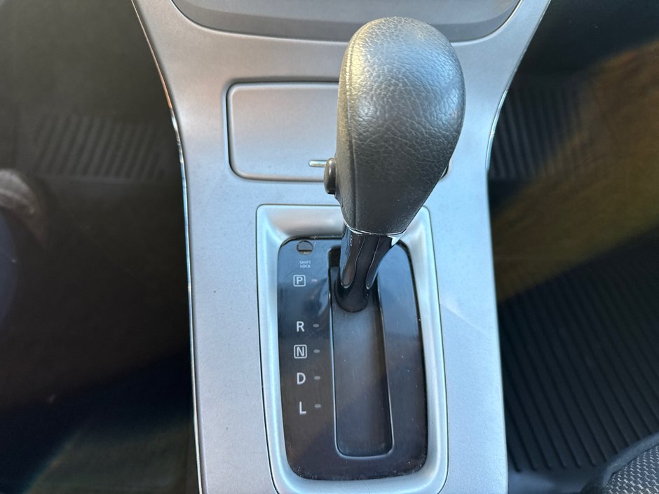 Nissan Sentra  2014-9