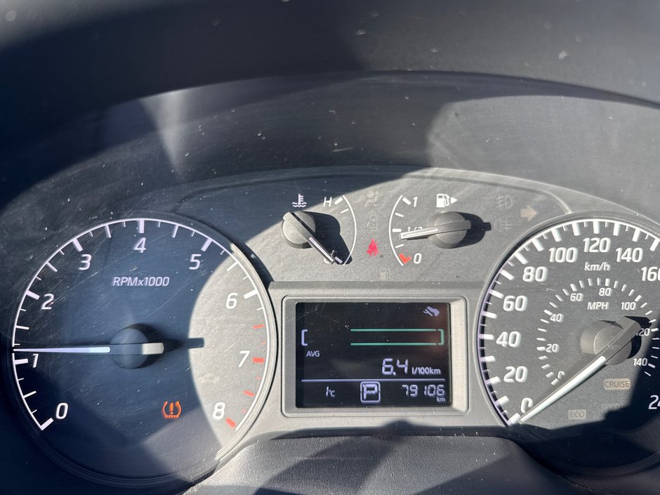 Nissan Sentra  2014-11