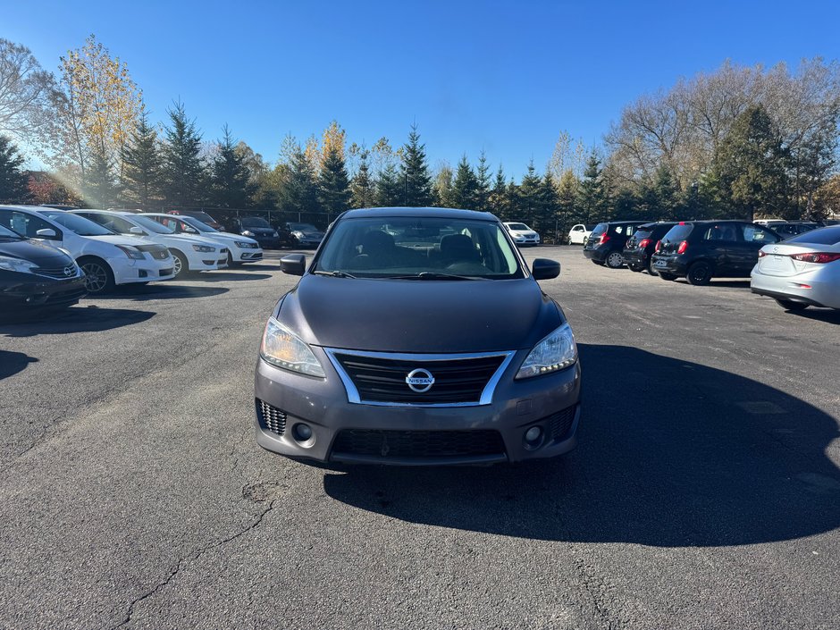 Nissan Sentra SR 2015-1