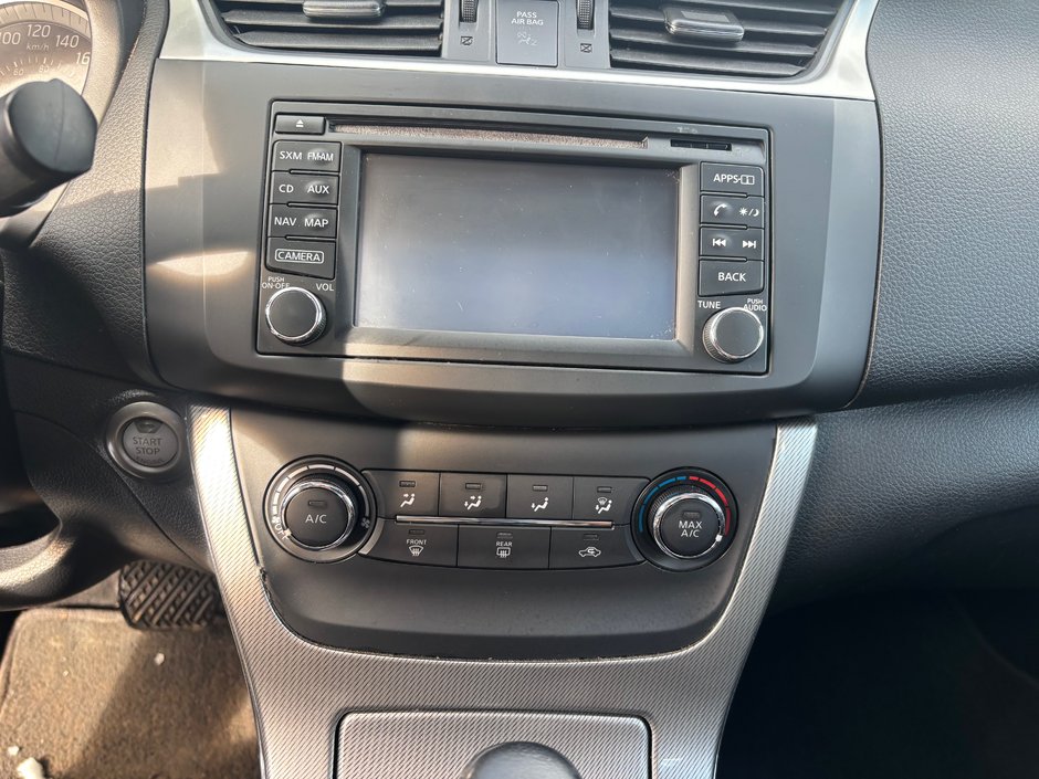 Nissan Sentra SR 2015-15