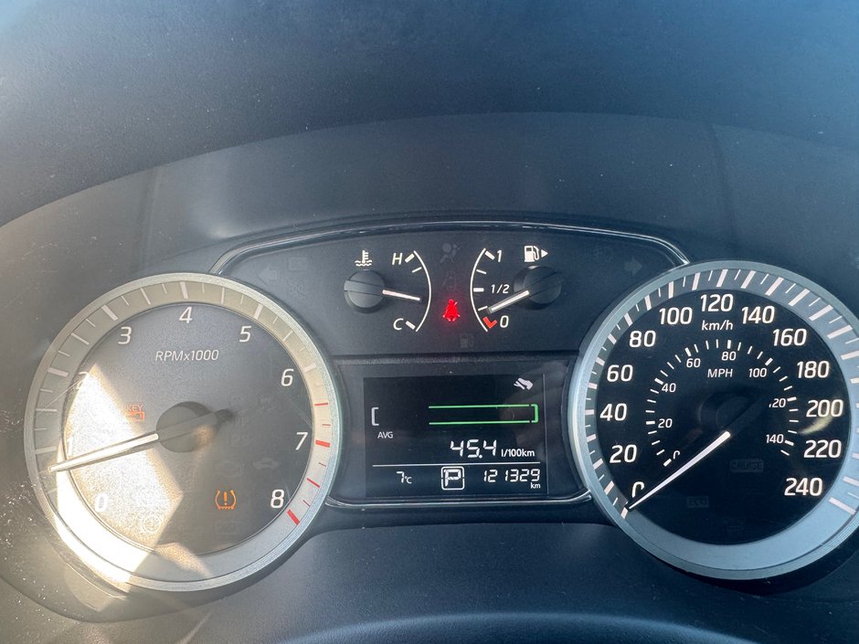 Nissan Sentra SR 2015-15