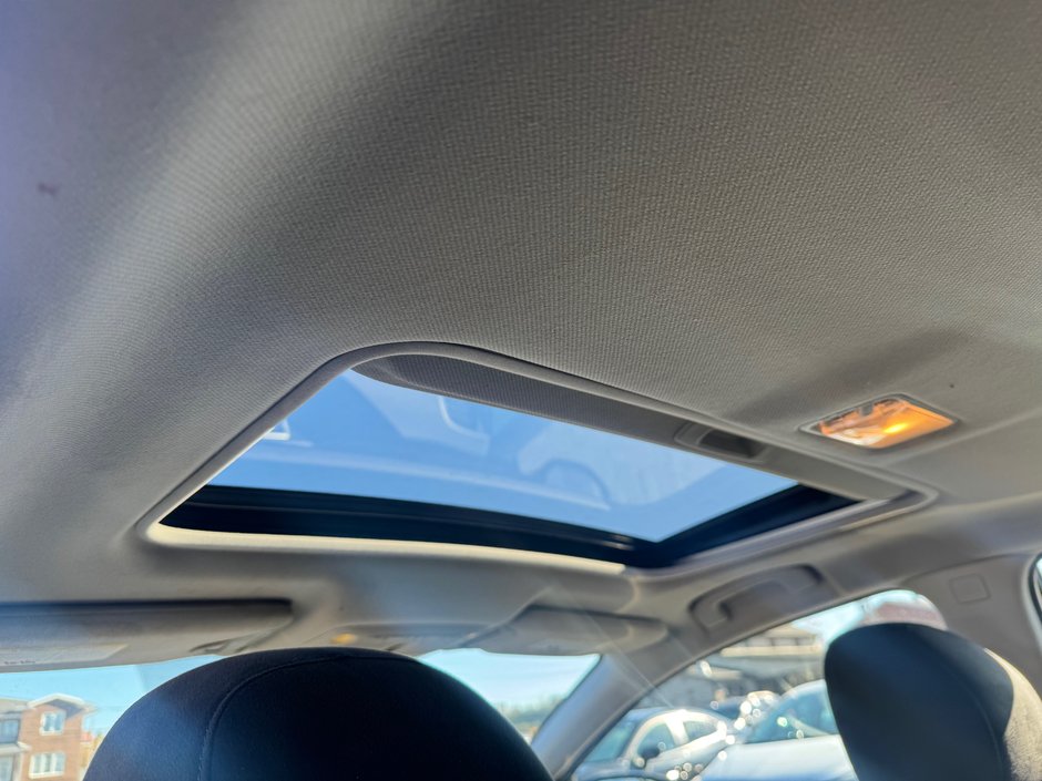 Nissan Sentra SR 2015-8