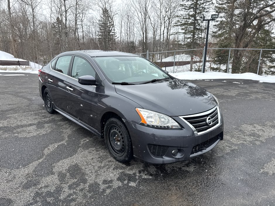 Nissan Sentra  2015-0