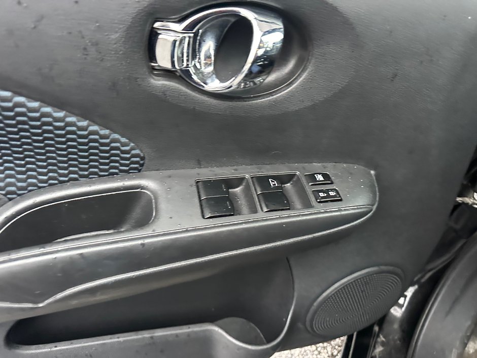 Nissan Versa Note SV 2014-5