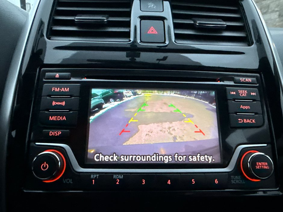 Nissan Versa Note SV 2015-26