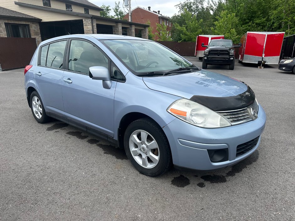 2009 Nissan Versa 1.8 SL-0
