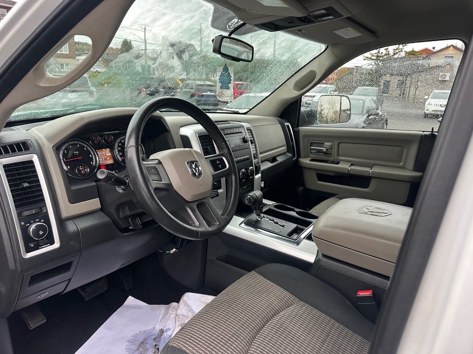 2011 Ram 1500 Big Horn-5