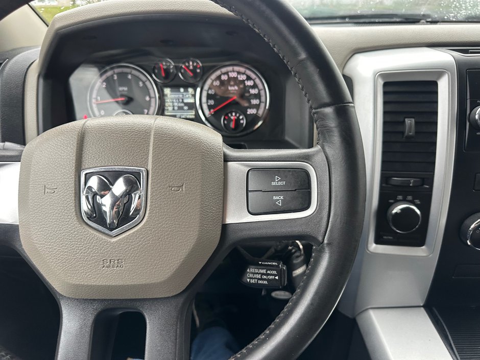 2011 Ram 1500 Big Horn-12
