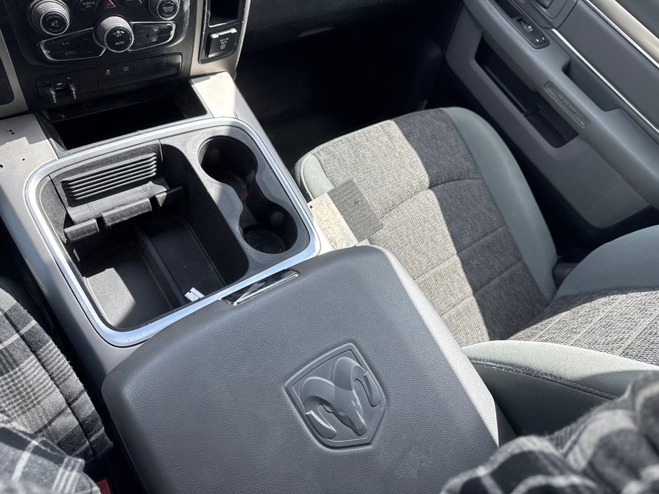 Ram 1500 SLT 2017-23