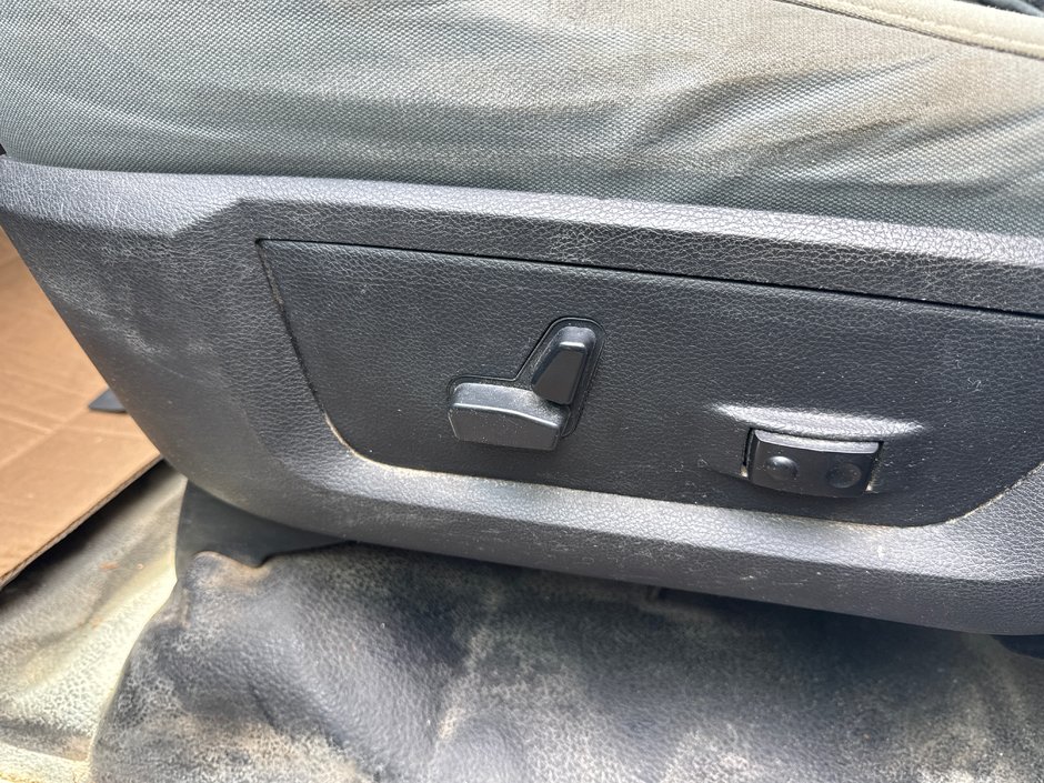 Ram 1500 SLT 2017-15