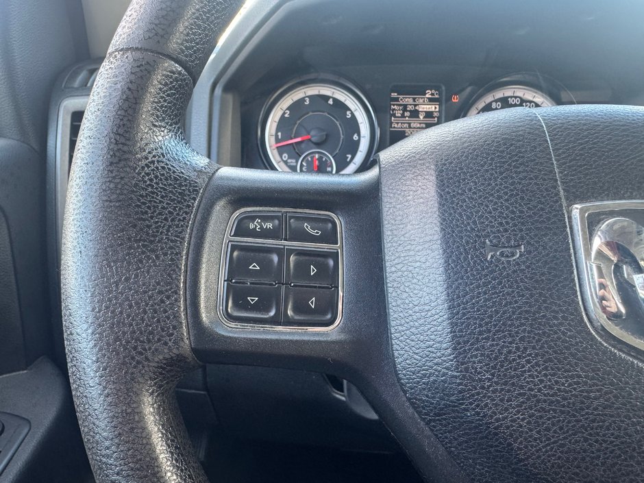 2017 Ram 1500 SXT-12