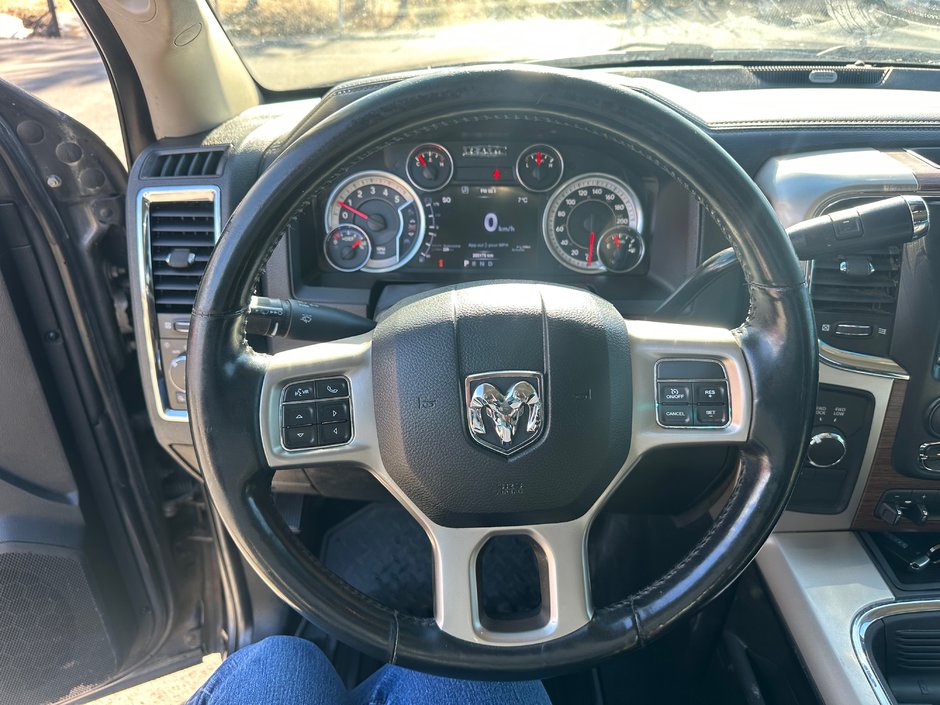 Ram 2500 LARAMIE 2016-9