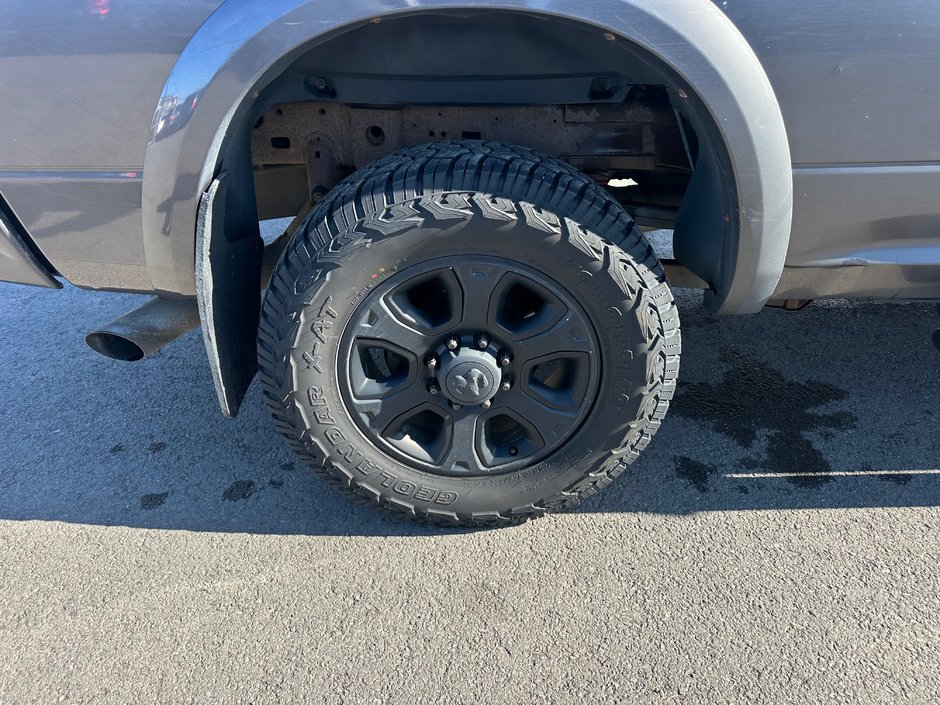 Ram 2500 LARAMIE 2016-16