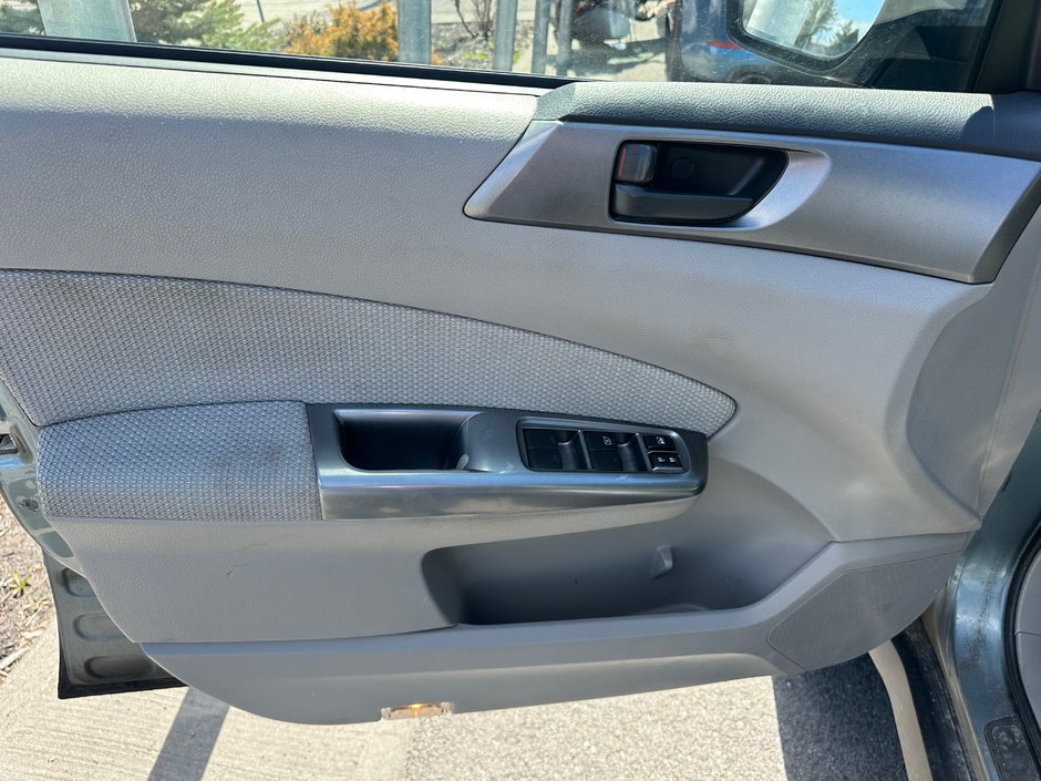 2013 Subaru Forester X Touring-12