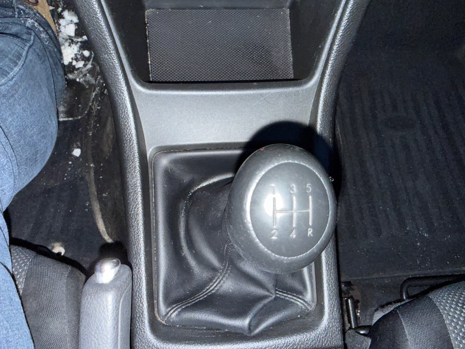 Subaru Impreza 2.0i TOURING PACKAGE 2013-27