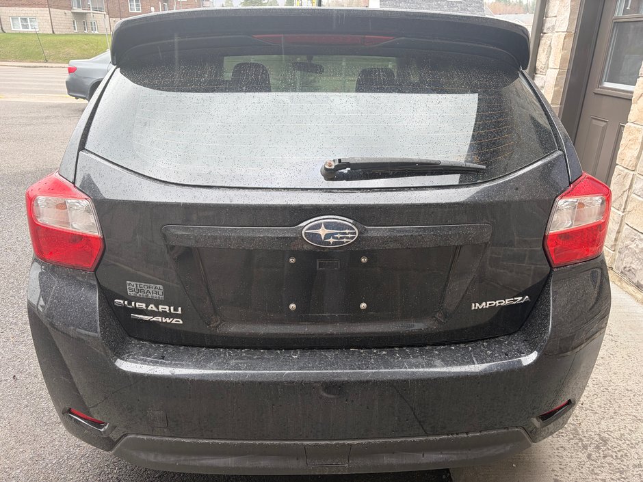 Subaru Impreza 2.0i w/Touring Pkg 2013-4