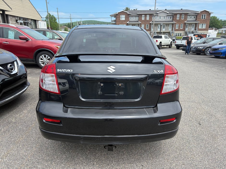 Suzuki SX4 Sedan Sport 2009-11