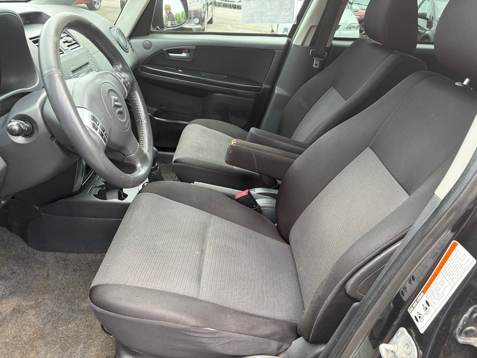 Suzuki SX4 Sedan Sport 2009-14
