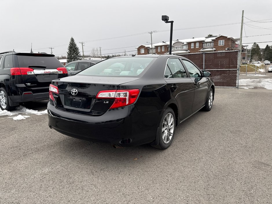 Toyota Camry LE 2012-4