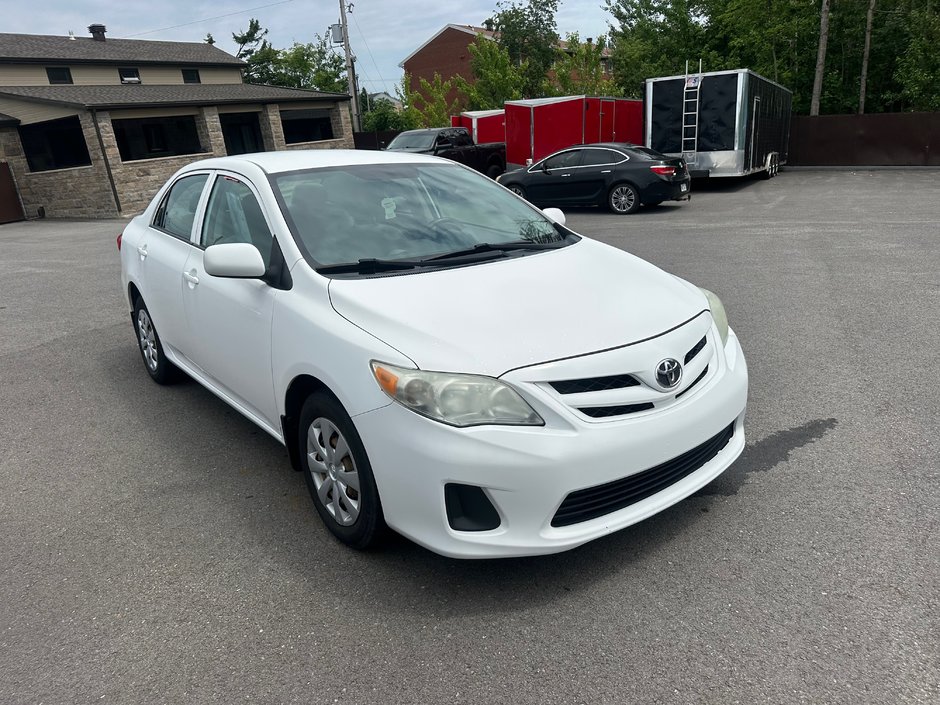 Toyota Corolla CE 2013-0