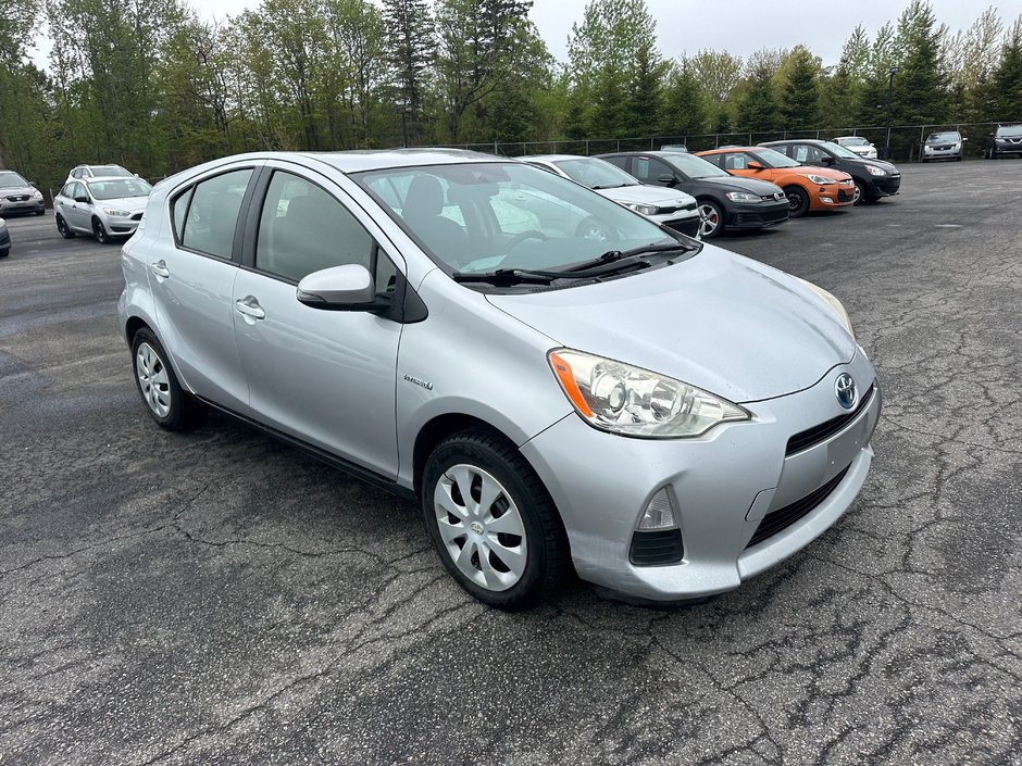 2012 Toyota Prius c Technology-0